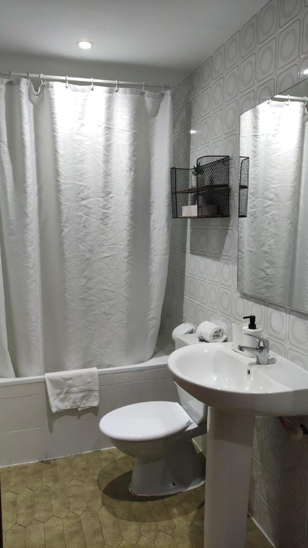 Appartamento Habitacion Centrica En Acogedora Casa Valenza Esterno foto