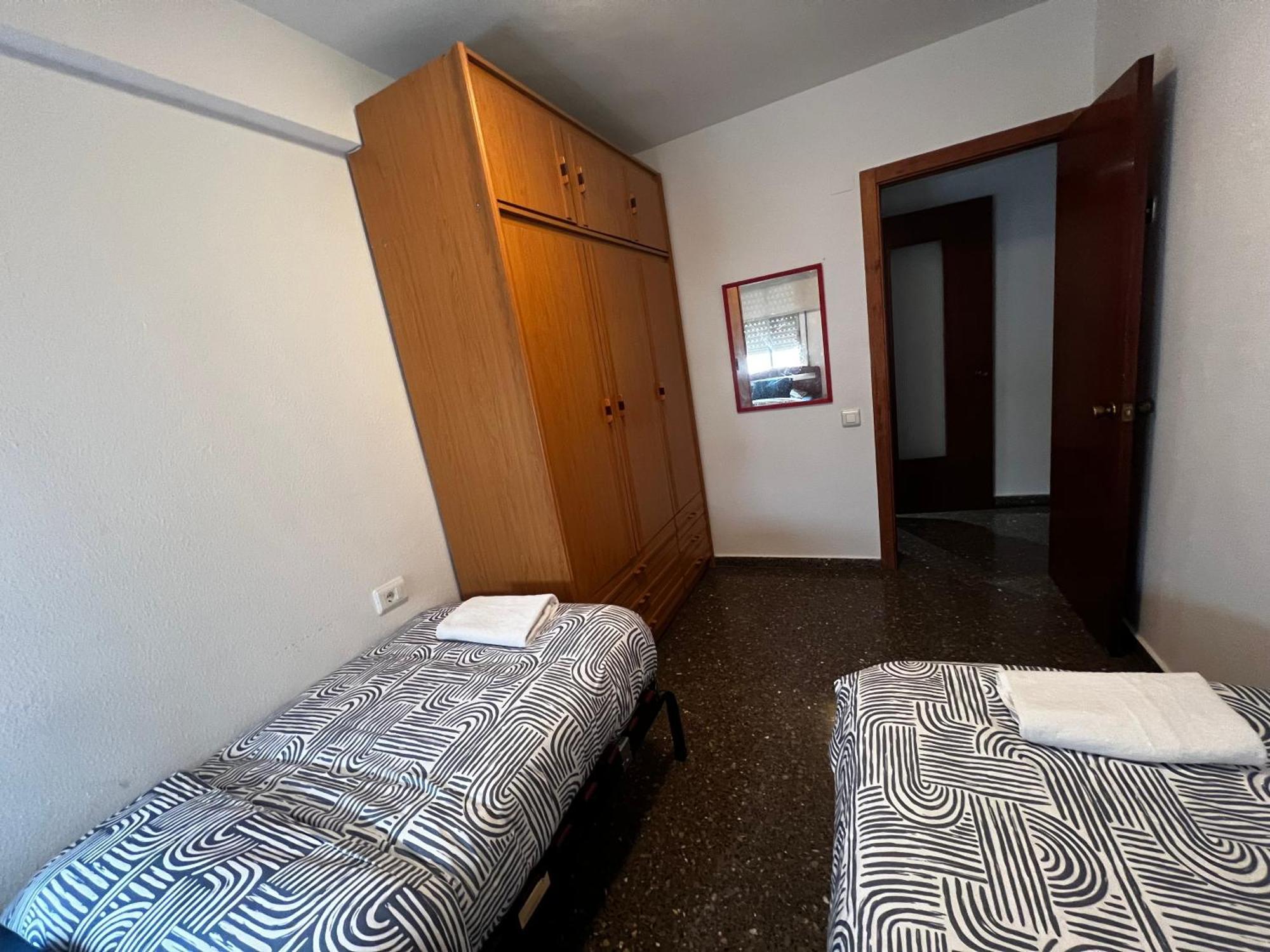 Appartamento Habitacion Centrica En Acogedora Casa Valenza Esterno foto